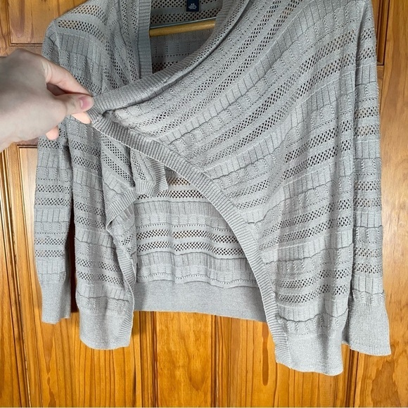 Like New Banana Republic Gray Cardigan with Waterfall Design - Picture 3 of 6